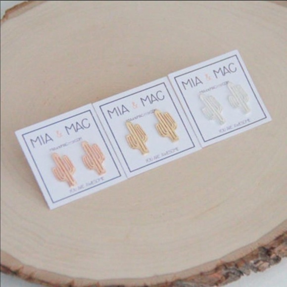 🌟HP! 🆕 Rose Gold Cactus Earrings 🌵 - Picture 2 of 4